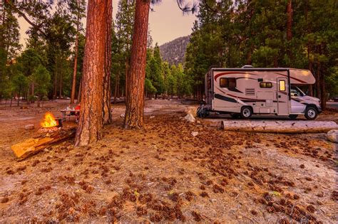 Adventurer's Guide to Kings Canyon National Park, California | Skyblue ...