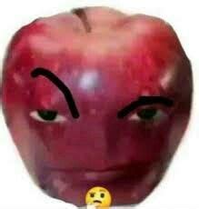 Suspicious apple 🤔🤨 | Çılgın arkadaşlar, Arkadaşlar