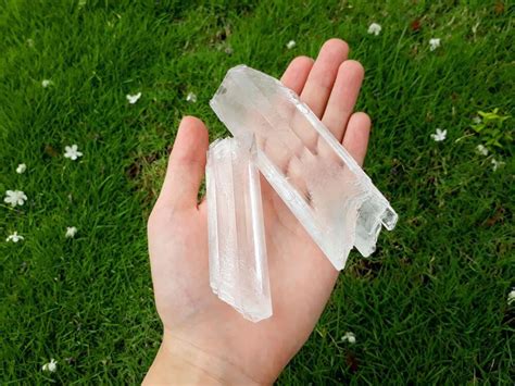 The Secret to Growing Huge Epsom Salt Crystals at Home - Crystalverse