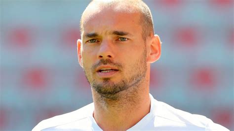 Wesley Sneijder comes out of retirement aged 36 as Real Madrid legend begins training with Dutch ...