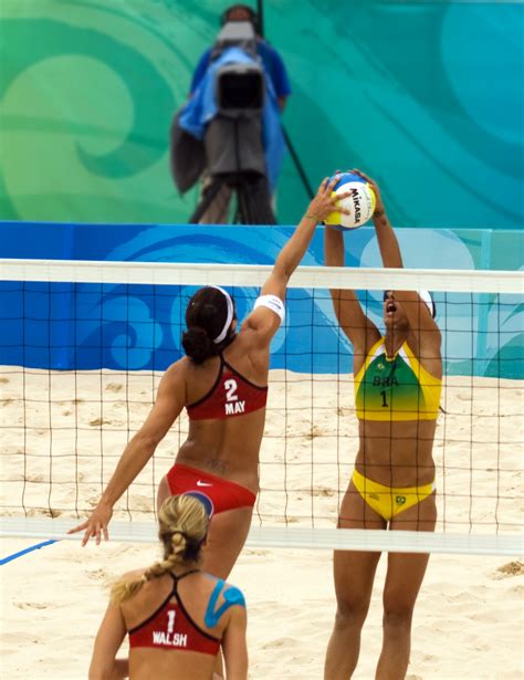 File:Beach volley at the Beijing Olympics - USA v. Brazil.jpg - Wikimedia Commons
