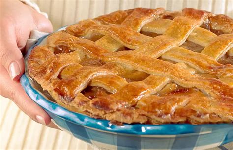 How to Keep Pie Crust from Sticking: Easy Simple Steps