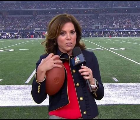 Michele Tafoya Bio, Affair, Married, Ethnicity, Height, Net Worth