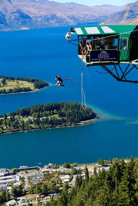 Bungy Jumping, Queenstown Ledge - Inn Town Campground