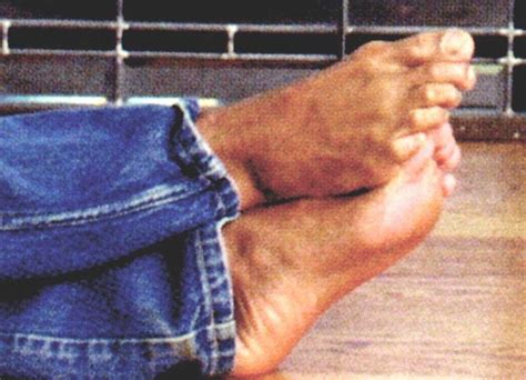 Haha Michael's feet. ;) Michael Jackson Wallpaper, Michael Jackson Rare ...