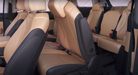 Kia Carnival 11-seater cabin setup detailed; centre-assist seats, stowable 4th row, flat-folding ...