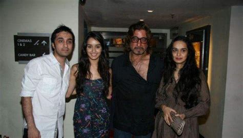 Shakti Kapoor Height, Weight, Age, Wife, Family, Biography & More ...