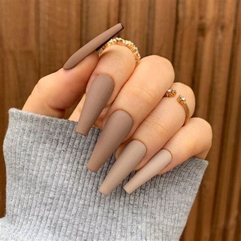 25 Classy Brown Nails That Are Perfect For Fall | Beige nails, Brown ...