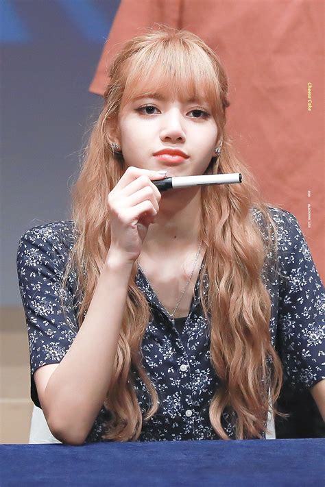 Blackpink Lisa Hairstyle 2019 - K-pop Fans Hub