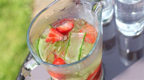 Strawberry & Cucumber Water Recipe | Warren Nash TV