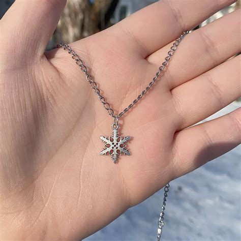 Snowflake Necklace - Etsy