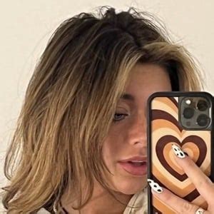 Tabitha Swatosh - Age, Family, Bio | Famous Birthdays