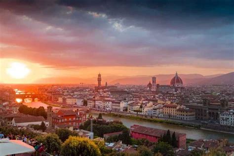 Piazzale Michelangelo - an attraction in Firenze - Tuscany - Italy - Gran Turismo Events