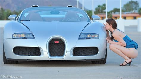 Bugatti Veyron and naked blonde beauty with a perfect round ass kissing the supercar hd ...