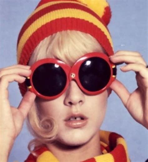 Sylvie Vartan vintage everyday: 31 Coolest Sunglasses That Celebrities Used to Wear in the 1960s ...