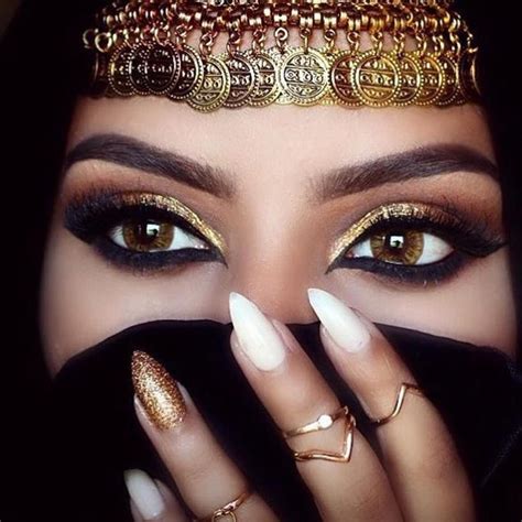 Moroccan Eyes. Silk Oil of Morocco Argan Oil Infused Eye Shadows ...