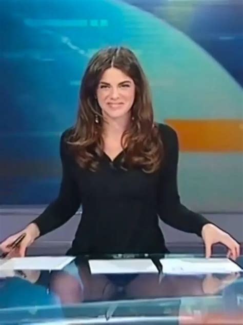 News presenter forgets she's sitting at a glass desk and gives viewers ...