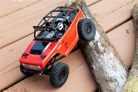 First-Impressions: Axial SCX24 Deadbolt - Small-Scale RC