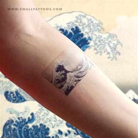 Hokusai's The Great Wave off Kanagawa Temporary Tattoo (Set of 2 ...