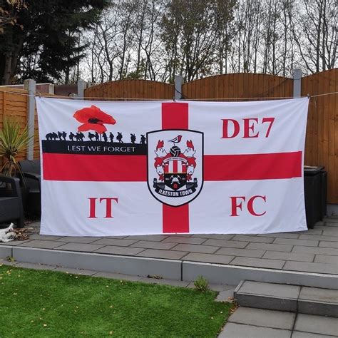 10ft x 5ft (3.05m x 1.52m) Custom Football Flag | footballflags.co.uk