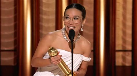 Ali Wong thanks ex-husband Justin Hakuta for Golden Globe win amid ...