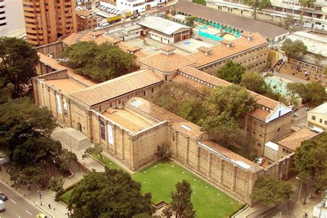 Bogota's National Museum Guided Tour With Transport: Triphobo