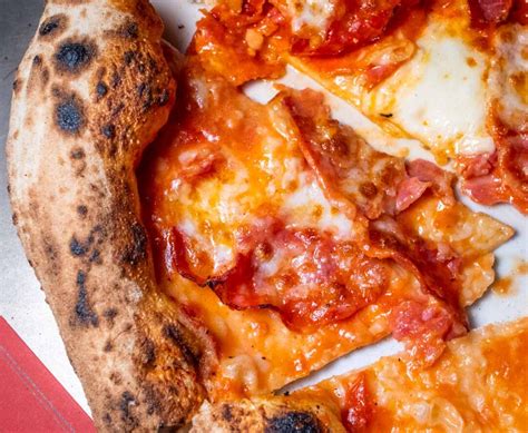 Best Pizza in Rome: 10 Pizzerias Not to Miss