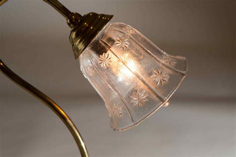 How To Tell If A Lamp Is Vintage | Storables