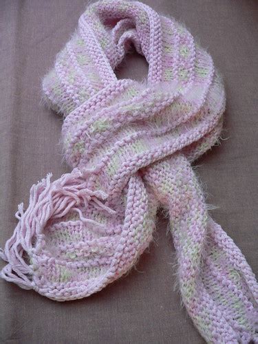 Light pink snuggle scarf | Christiane Struck | Flickr