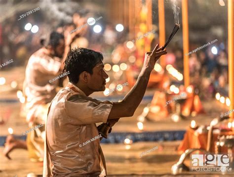 Ganga Aarti ceremony on the ghats of the Ganges, Benares, Varanasi, Uttar Pradesh, India, Stock ...