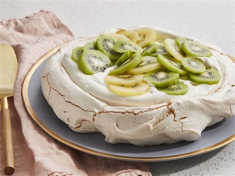 New Zealand Pavlova Recipe | Deporecipe.co