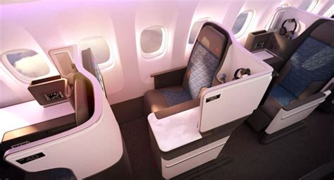 Delta Boeing B767-400ER New Business Class Seat - SamChui.com