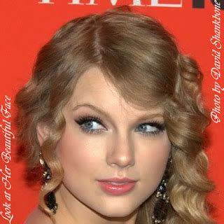 Look At Her Beautiful Face: Look At Taylor Swift Beautiful Face
