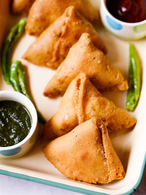 Best Punjabi Aloo Samosa Recipe - Karinokada