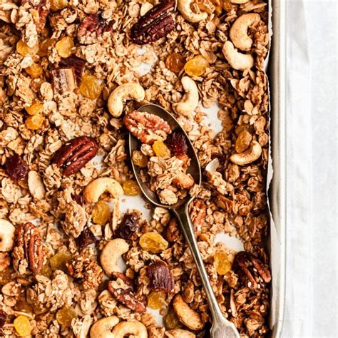 Crunchy Granola Vegan Recipe | Bryont Blog