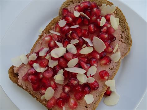 Toast Ideas – Best Toast Toppers for Breakfast or Lunch - Fitnesstype ...