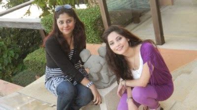 Pakistani Actress Neelam Muneer With Family-Unseen Pictures