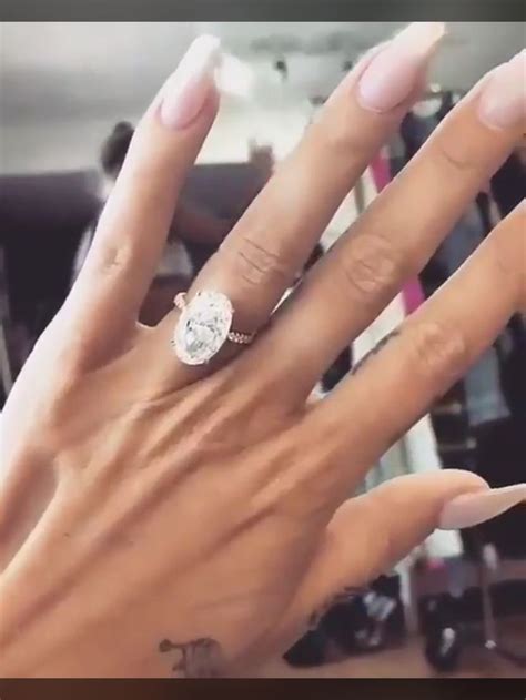 hailey bieber wedding ring worth - Elyse Lewandowski