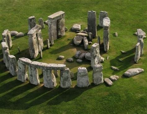 Stonehenge bluestones came from Wales and transported long distances ...