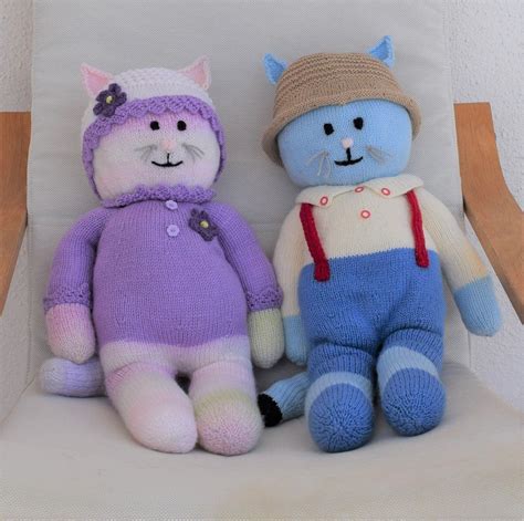 iKnitDesigns | Handmade soft toys, Knitted cat, Knitting patterns