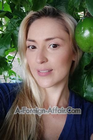 Ana Maria, 205084, Medellin, Colombia, Latin women, Age: 38, Reading, music, nature, cooking ...