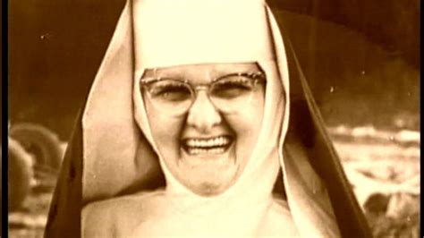 Mother Mary Angelica, nun who built Catholic media network, dies at 92 | Mother angelica ...