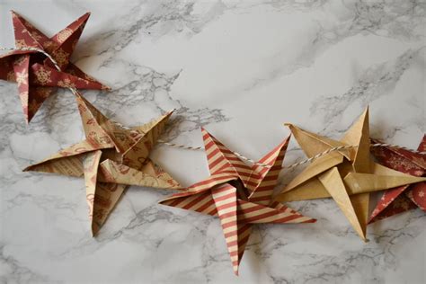 DIY Origami Star garland - Christmas Craft week - Girl about townhouse