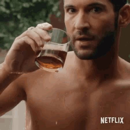 Tom Ellis Lucifer GIF - TomEllis Lucifer Netflix - Discover & Share GIFs