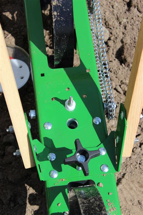 Hoss Garden Seeder by Hoss Tools - Central Minnesota Mom