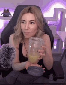 Alinity Smoothie GIF - Alinity Smoothie Black - Discover & Share GIFs