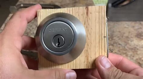 What Is a Deadbolt Lock, and What Types of Deadbolt Locks?