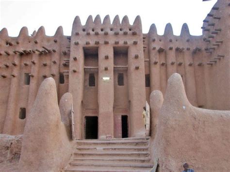 Great Mosque of Djenne (Djenné) - world's largest adobe building ...