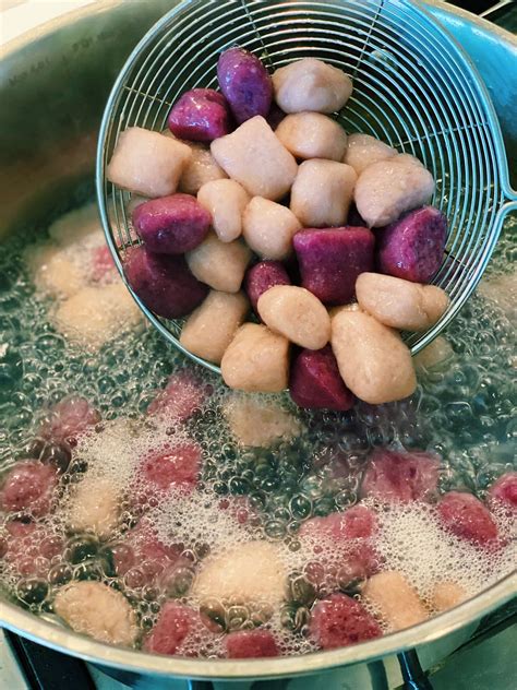 Taro and Sweet Potato Balls (4 Ingredients Only!) - Tiffy Cooks