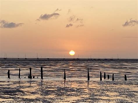 Sunset at low tide | Beautiful sunset at Caldy beach Wirral | Sue Kelly | Flickr